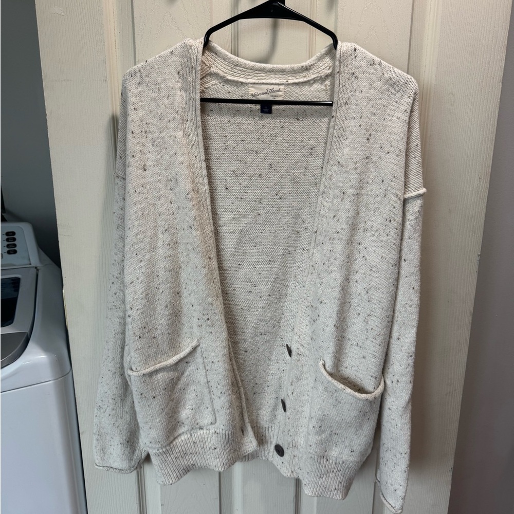 Universal Thread Speckled Cream Cardigan